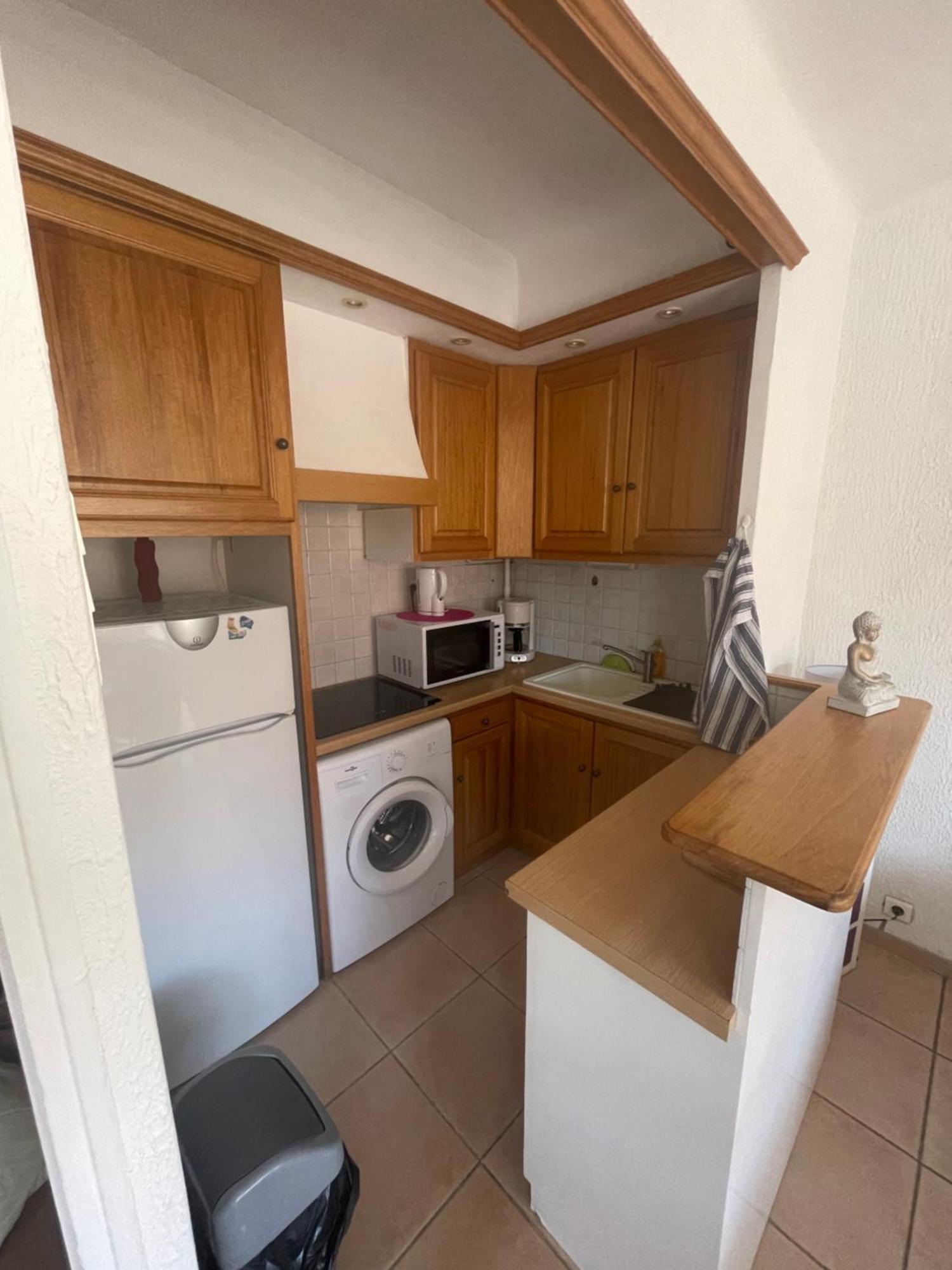 A Avec Balcon A 200m Du Port Appartement Sanary-sur-Mer